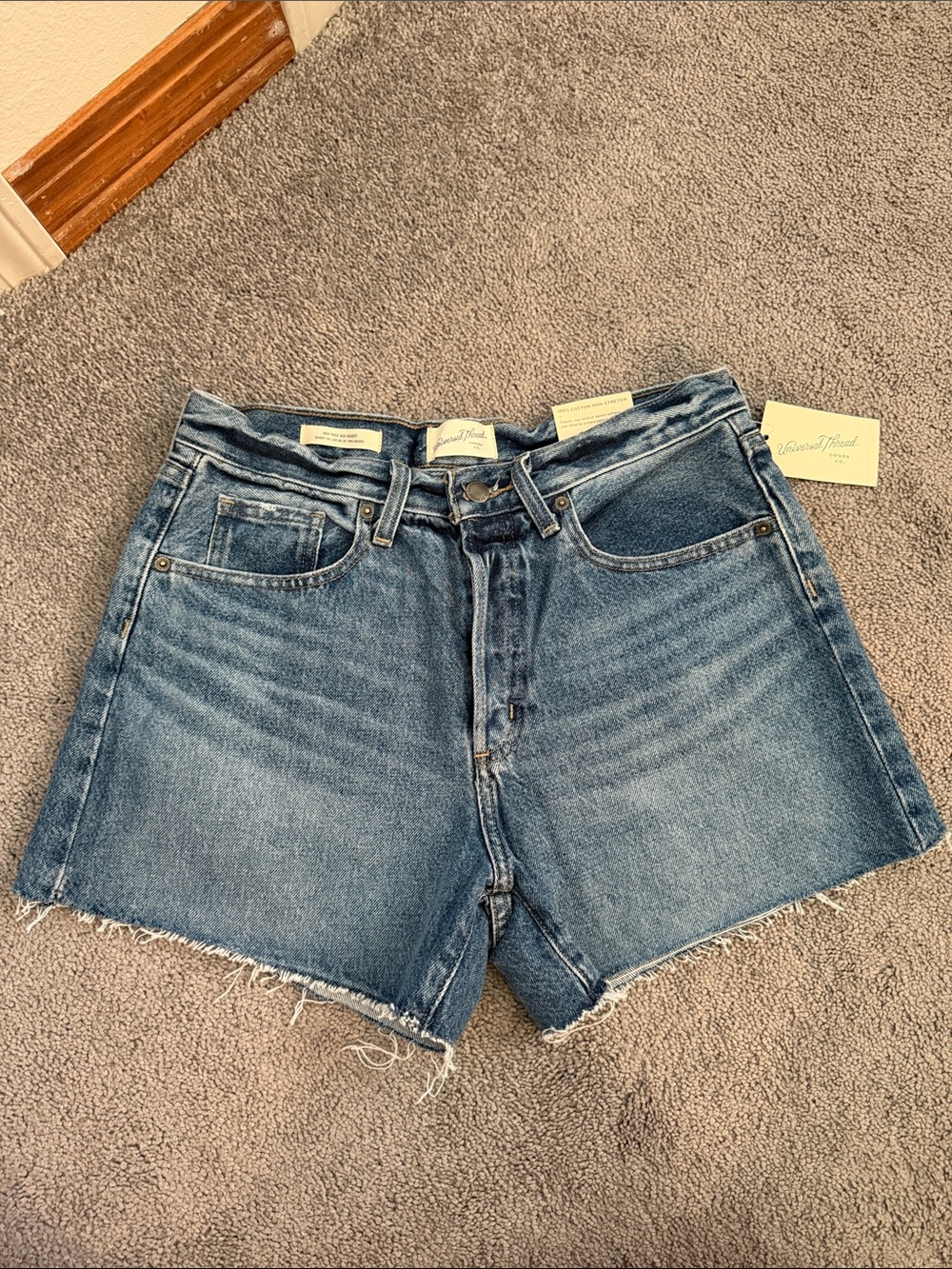 Women’s Mid-Rise 90s Baggy Shorts - 4” inseam